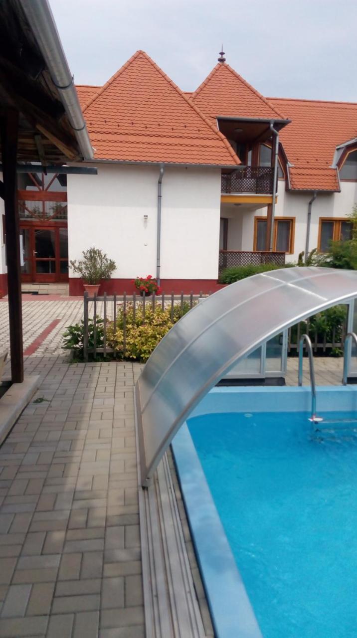 Apartman Klaudia Balatongyörök Buitenkant foto