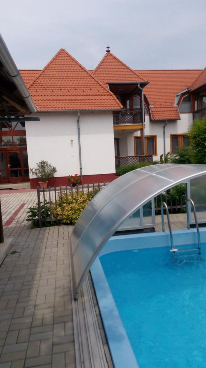 Apartman Klaudia Balatongyörök Buitenkant foto